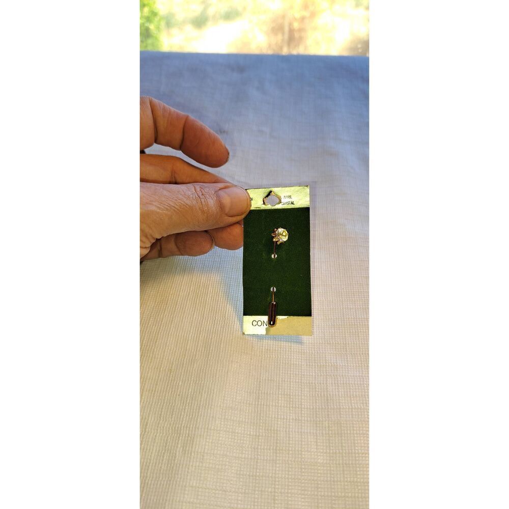 New Vintage 70's-80's Goldtone Flower Stickpin With Clear Stone "April" birthsto